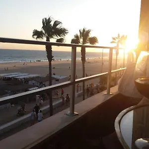 Apartamento Primera Línea De Playa. Zona Playa Costilla., Rota